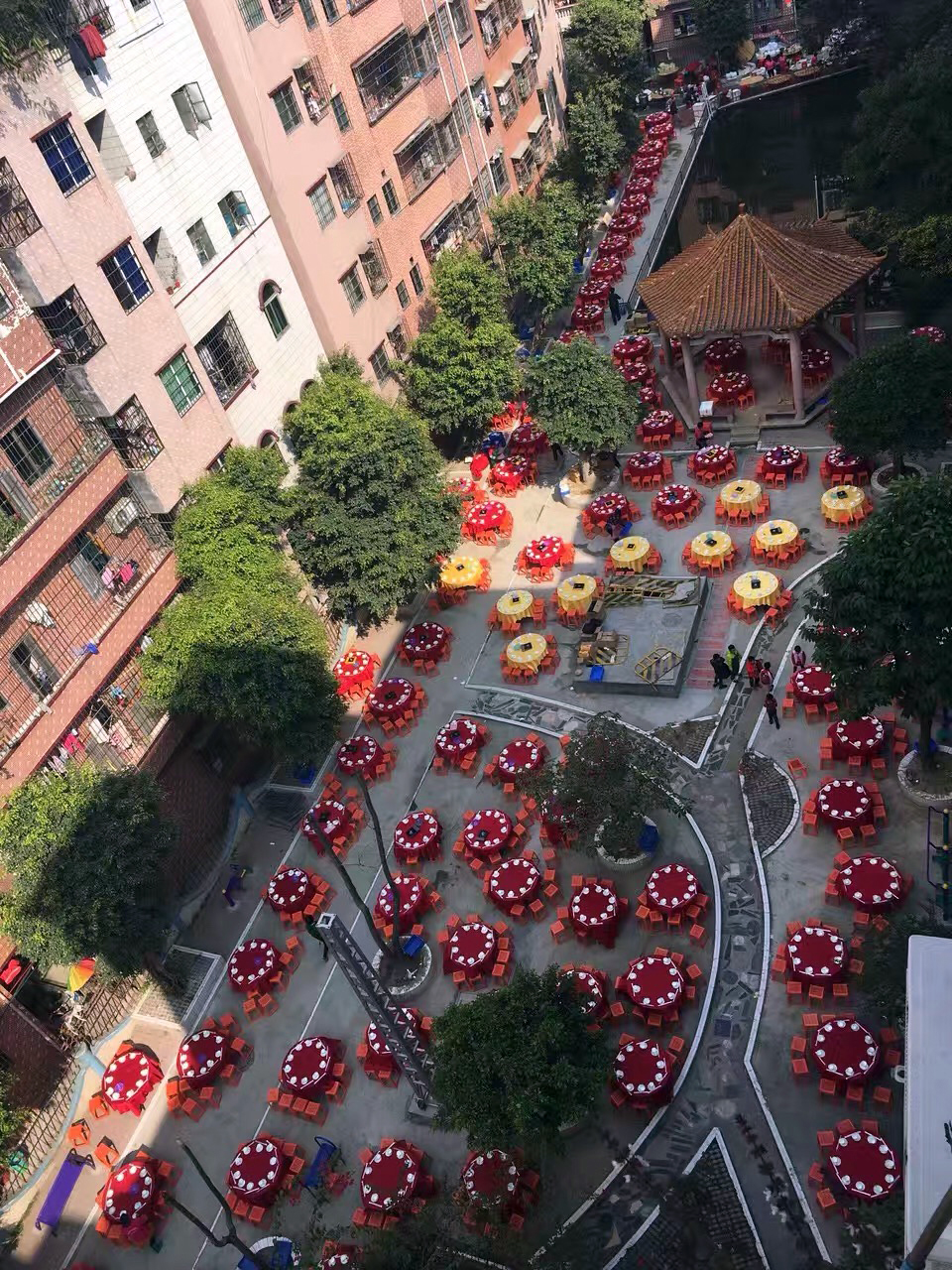 位于广州市天河区棠下街道辖内.