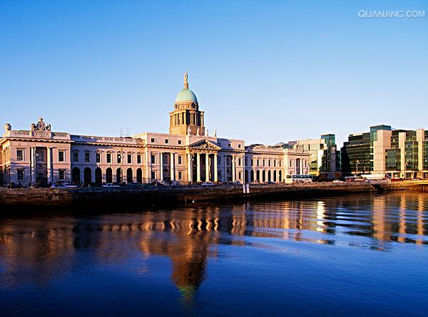  p>都柏林(dublin)是爱尔兰共和国的首都及最大城市,也是爱尔兰的政治