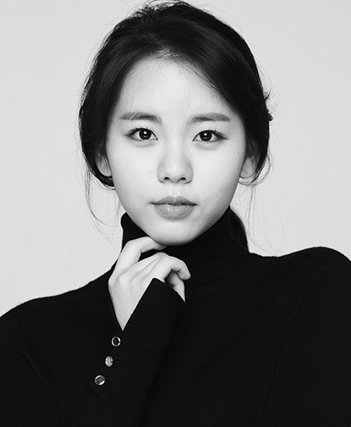  /p> p>2014年,郑多恩以短片《动物园》出道.