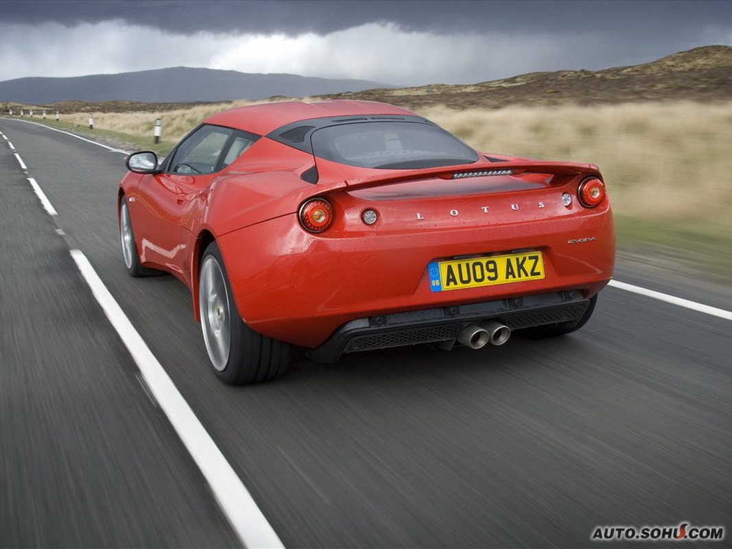  p>路特斯(lotus cars,曾被译为"莲花汽车")是世界著名的跑车与赛车