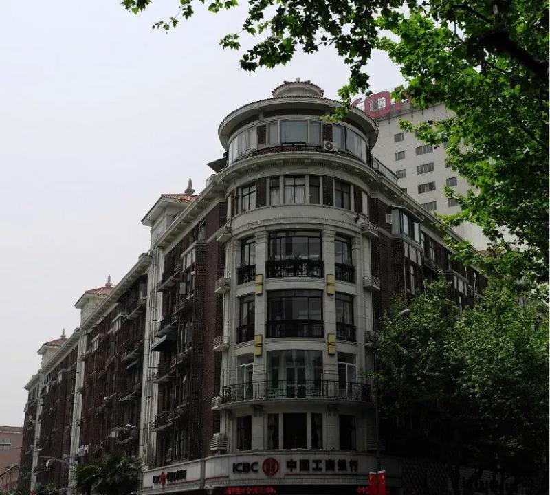  p>永业大楼位于上海市淮海中路雁荡路西北隅,淮海中路481号.