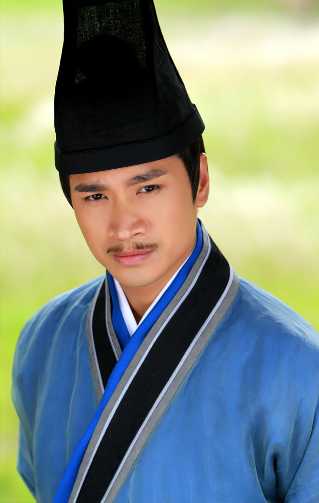  p>何晟铭,1975年7月9日出生于湖北省仙桃市,中国内地男演员,歌手.