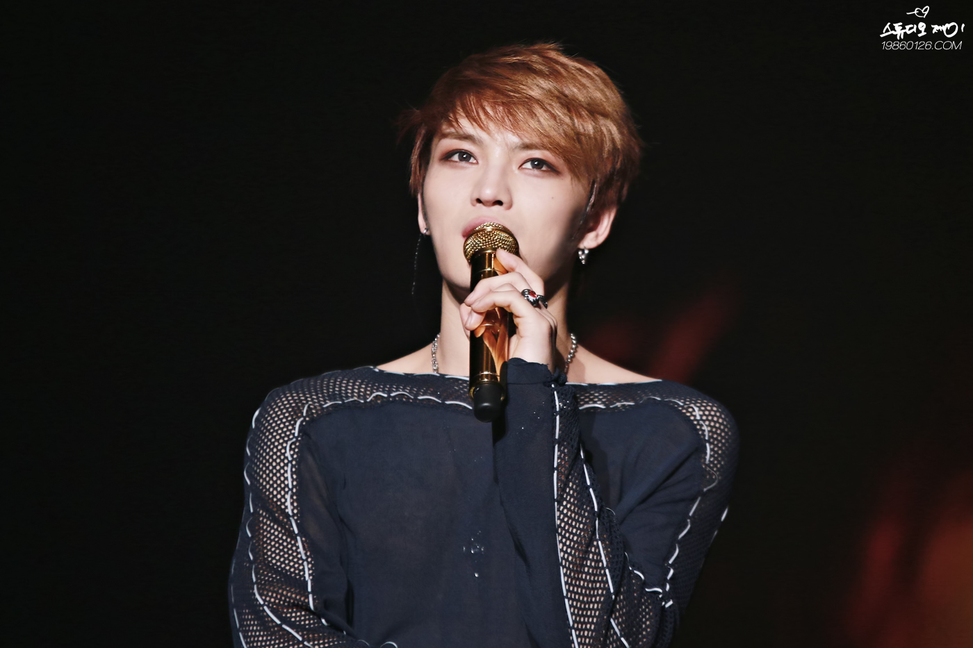  p>金在中(kim jae joong),原名"韩在俊".