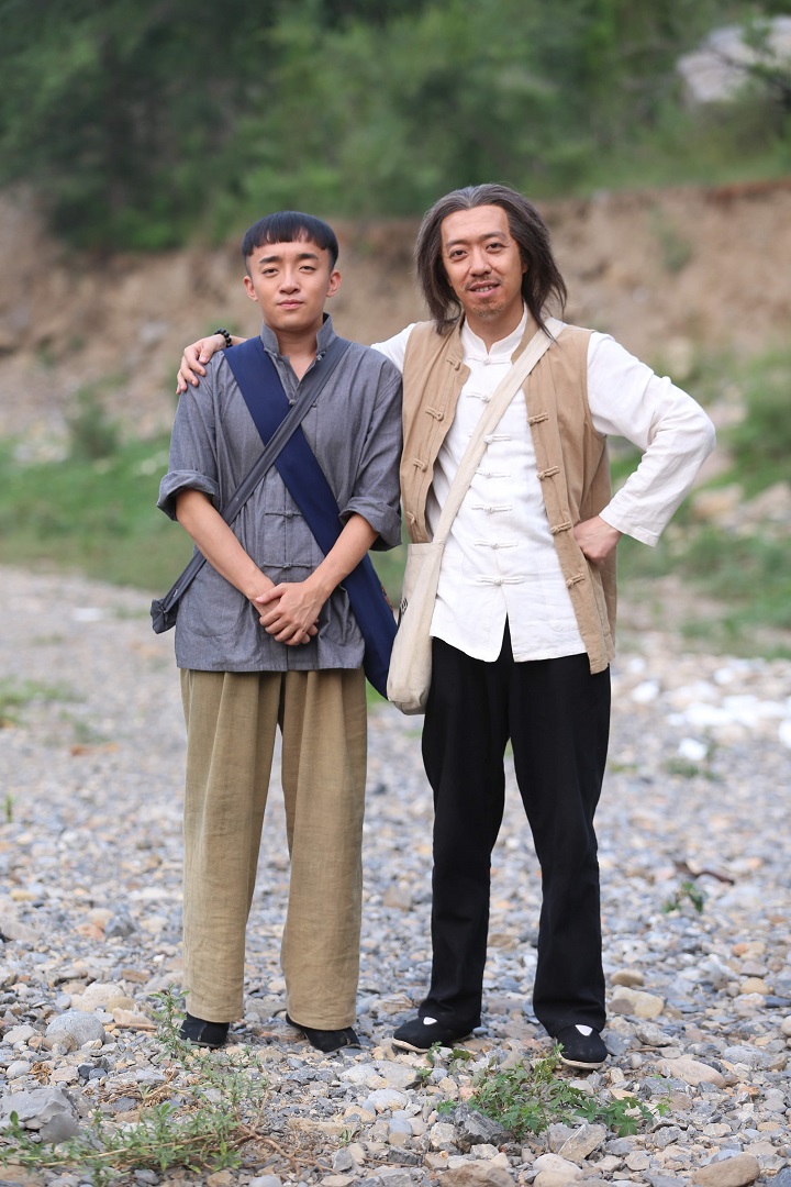 《茅山邪道》是由赵禹执导,韩兆,李菁,巴多主演的网络惊悚电影