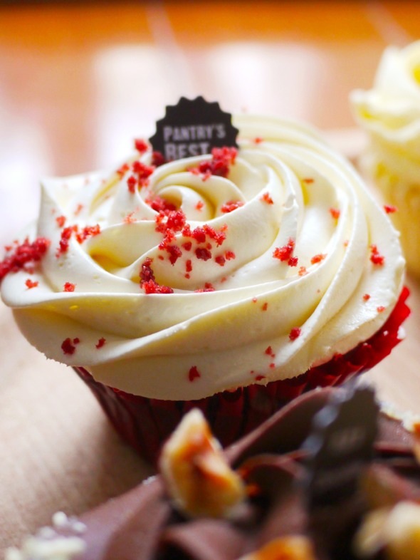 红丝绒纸杯蛋糕