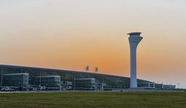  p>武汉天河国际机场(wuhan tianhe international airport, a target