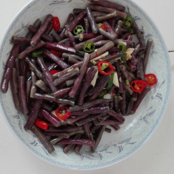 梅菜肉酱焖红豆角