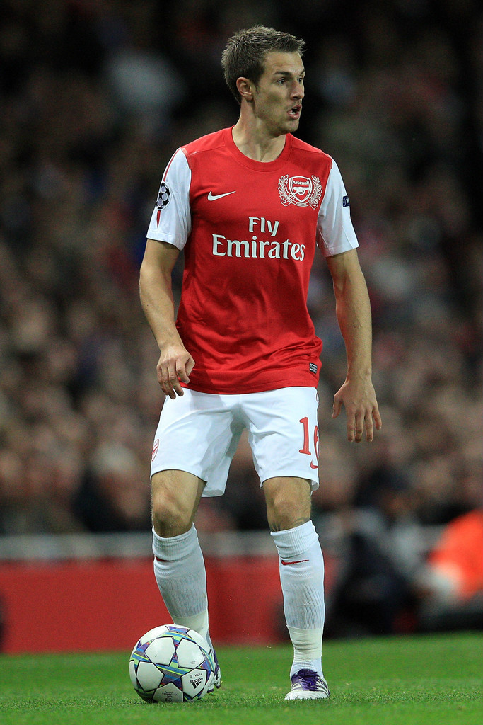 aaron ramsey),1990年12月26日出生于威尔士卡尔菲利,英国威尔士足球