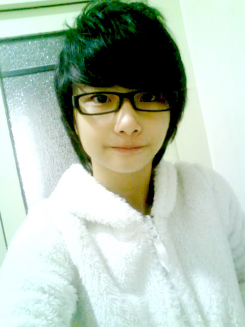  p>苏妙玲,1991年8月9日出生于广东省中山市,中国内地流行乐女歌手