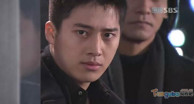  p>李莞(lee wan),本名"金亨洙",韩国男演员.