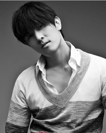  p>金东万,本名 a href="#">金烔完 /a>,韩