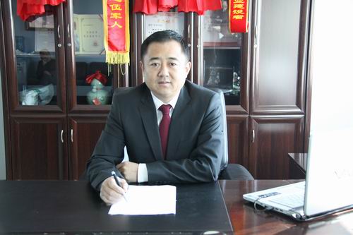  p>陈海彬,1966年4月出生在庆安县庆安镇,1986年中学毕业后参加中国