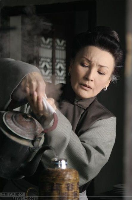  p>陈莎莉,艺名陈沙利,1948年11月1日出生于中国山东省青岛市,中国