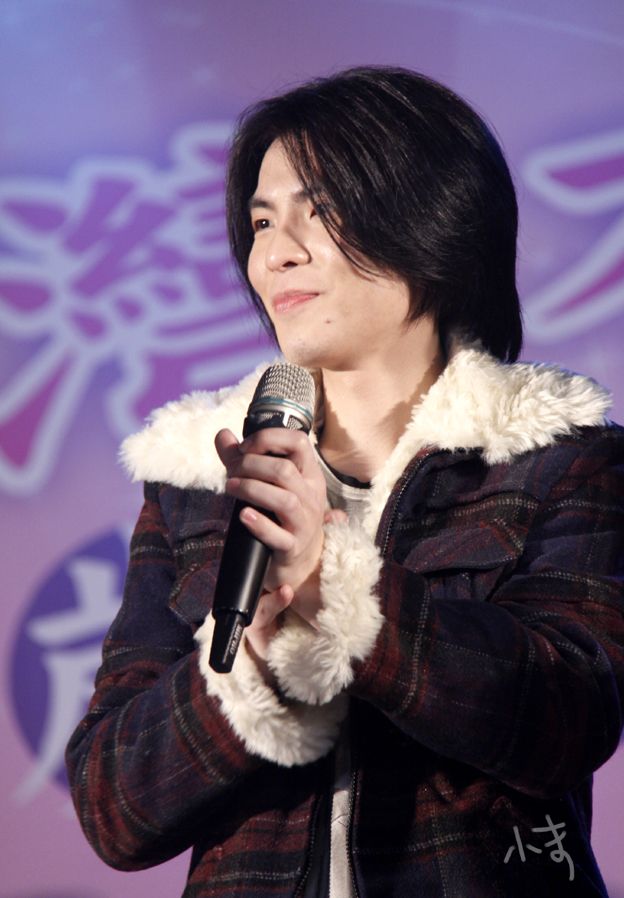 祖籍福建省泉州市泉港区,华语流行乐男歌手,影视演员,音乐创作人