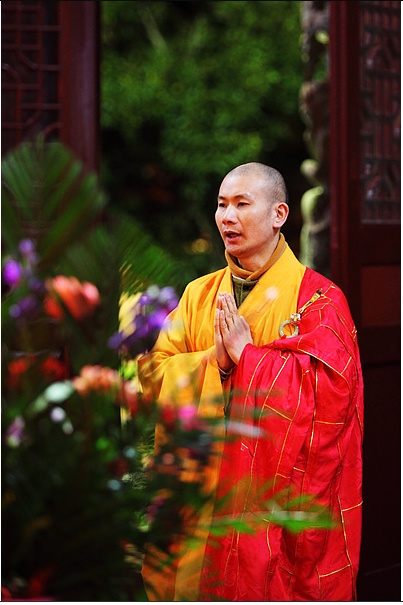  p>定空法师  福建省佛教协会副秘书长,福建古田极乐寺住持,心理学