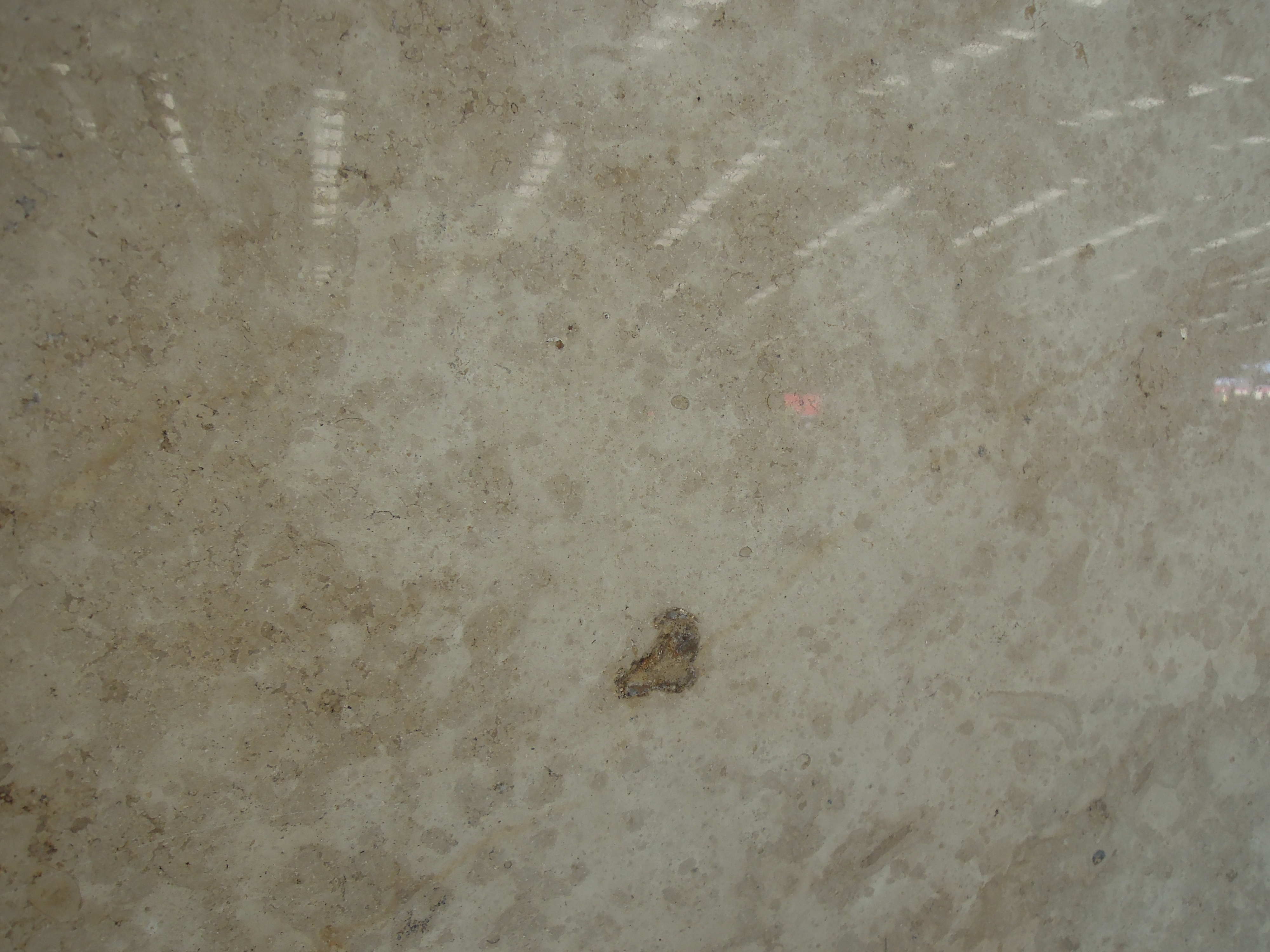 德国米黄的颜色是米黄色,虽然在习惯上说德国米黄是大理石,这种石材