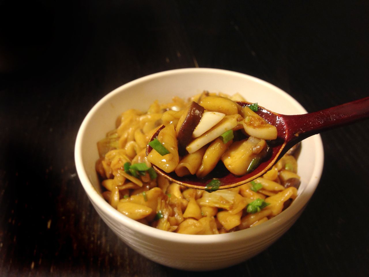 素炒猫耳朵麻食