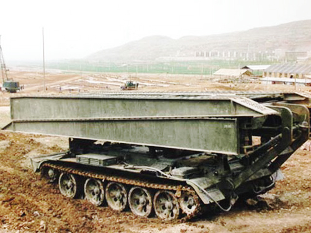  p data-id="gnwhvs3k23">84式坦克架桥车(简称:84架),是中国在79式