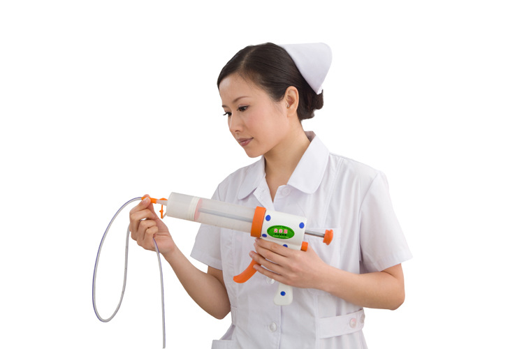 灌肠是将一定量的溶液通过 a target="_blank" href="/item/肛管