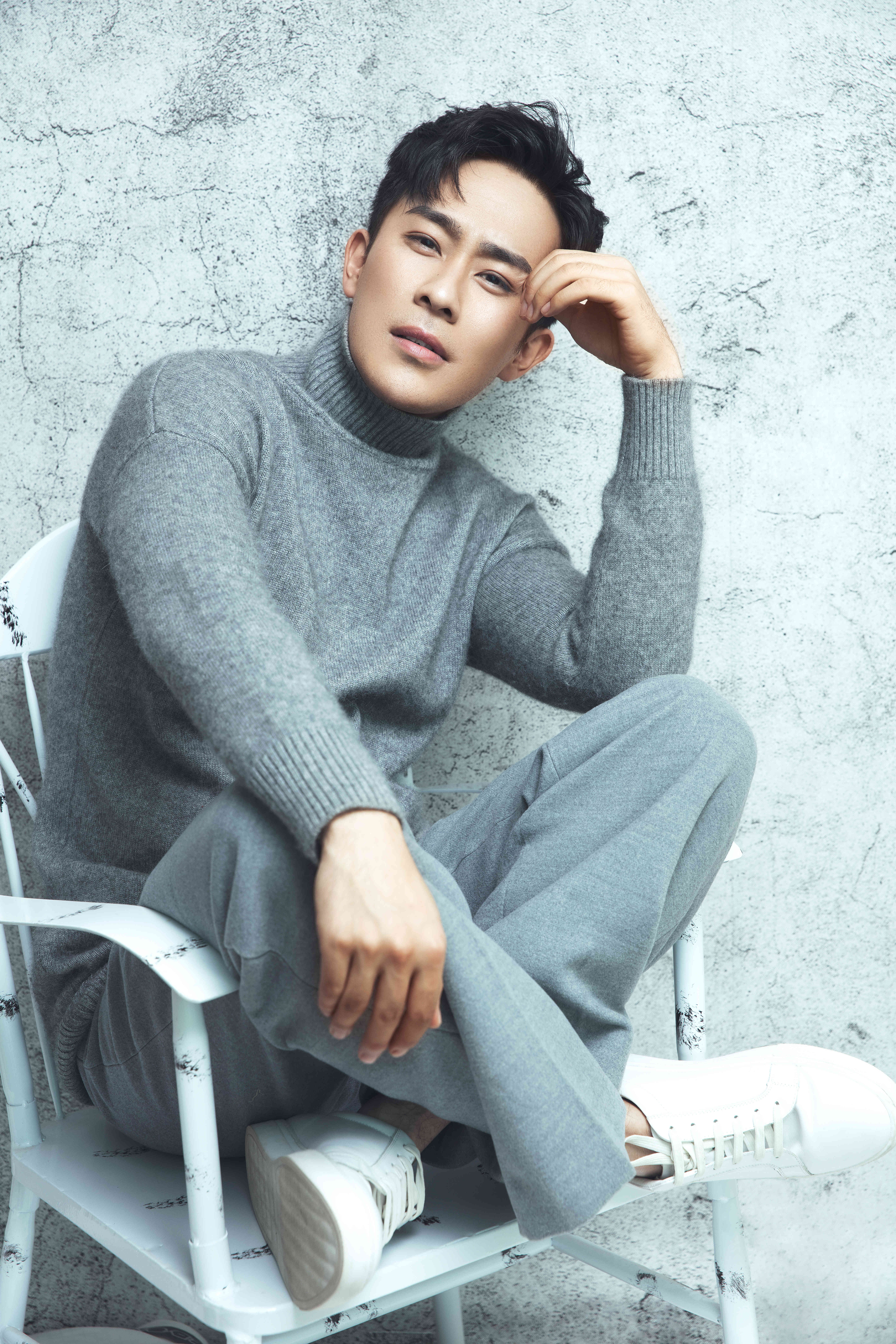  p>张煜枫,艺名小梵,7月27日出生于安徽蚌埠,中国内地男演员,歌手