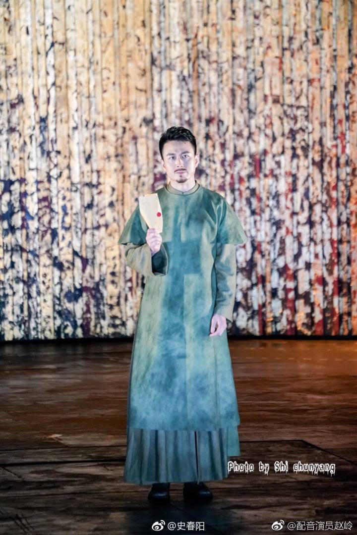  p>赵岭,1974年2月24日出生于江苏常州,中国内地配音男演员,教师,演员