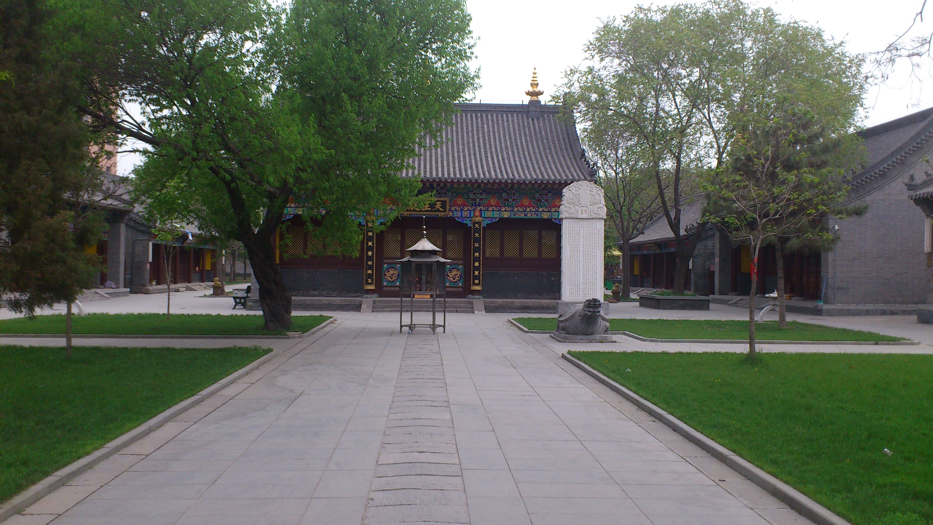 护国法轮寺及碑林位于 a target="_blank" href="/item/沈阳市/124784