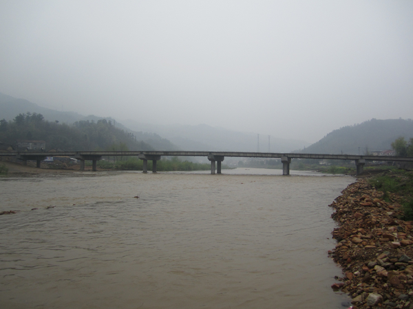  p>淠河,古称沘水,白沙河,是淮河右岸的主要支流之一,位于安徽省西