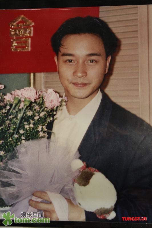  p>张国荣(1956年9月12日-2003年4月1日),出生于香港,中国香港男歌手