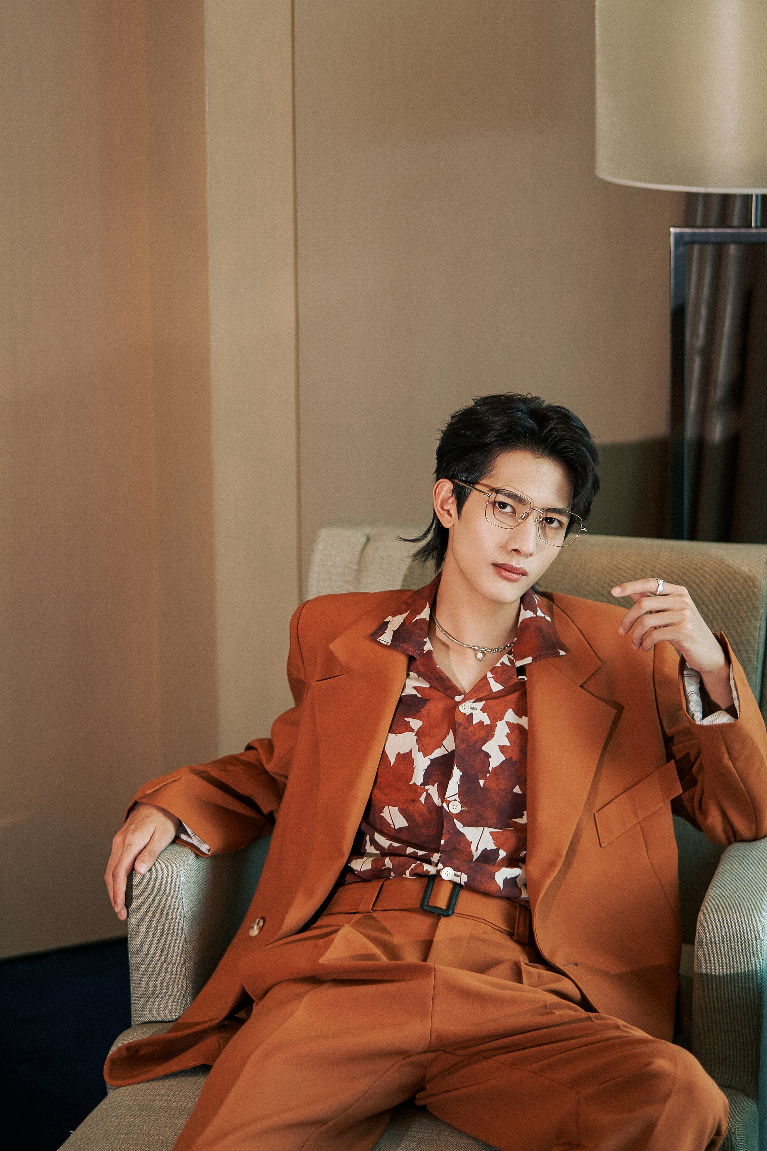 2000年7月17日出生于湖南省株洲市醴陵市,中国内地流行乐男歌手,影视