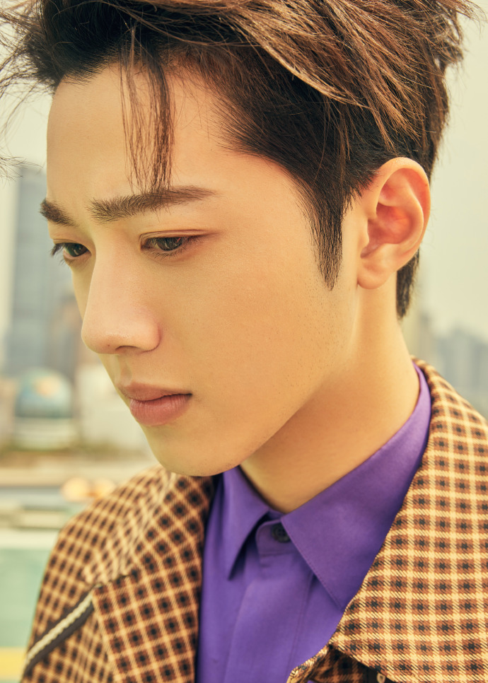  p>赖冠霖,2001年9月23日出生于台湾省台北市,中国台湾男歌手,演员,前