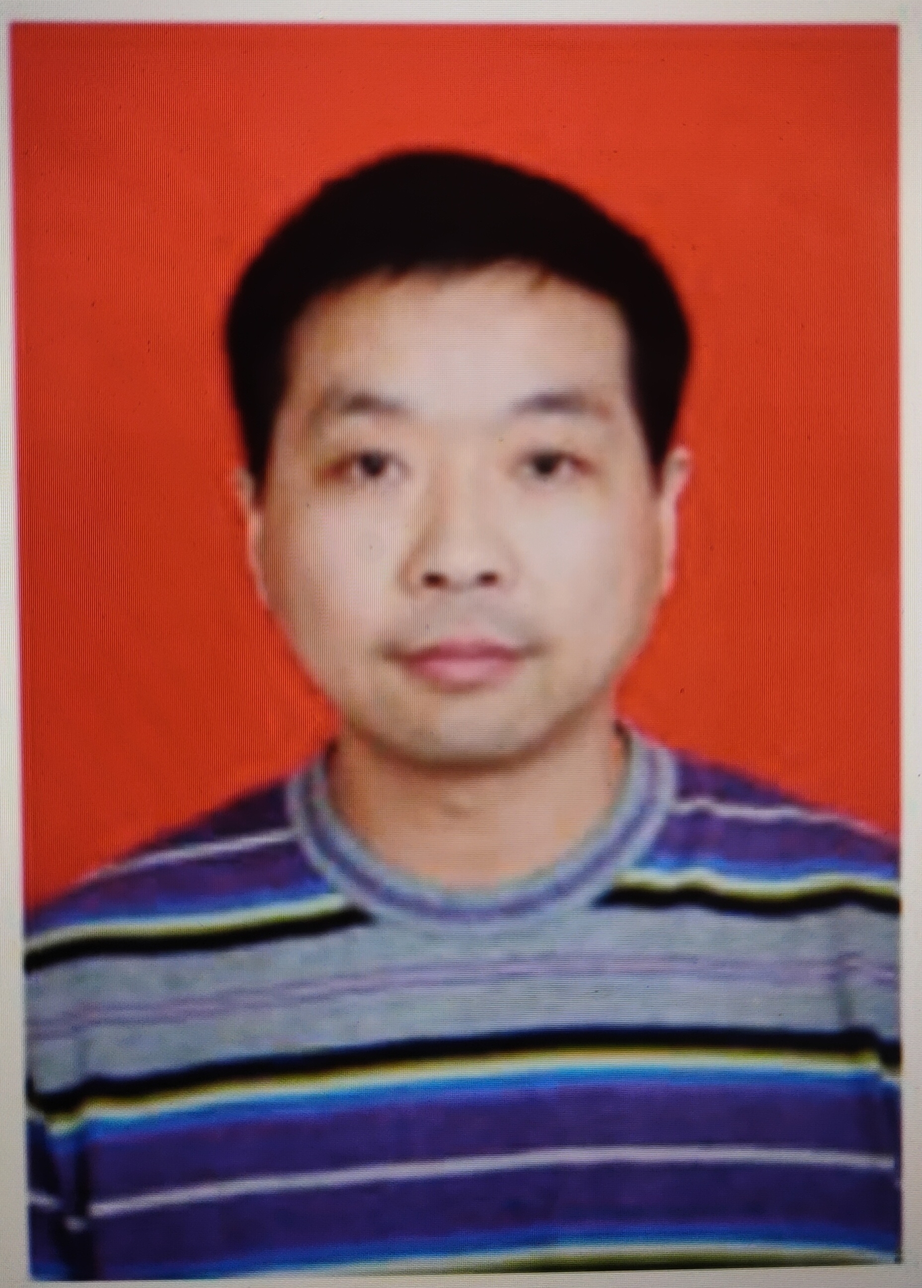 data-lemmaid="228195">霍邱 /a>人,毕业于安徽省宿县地区农业学校和