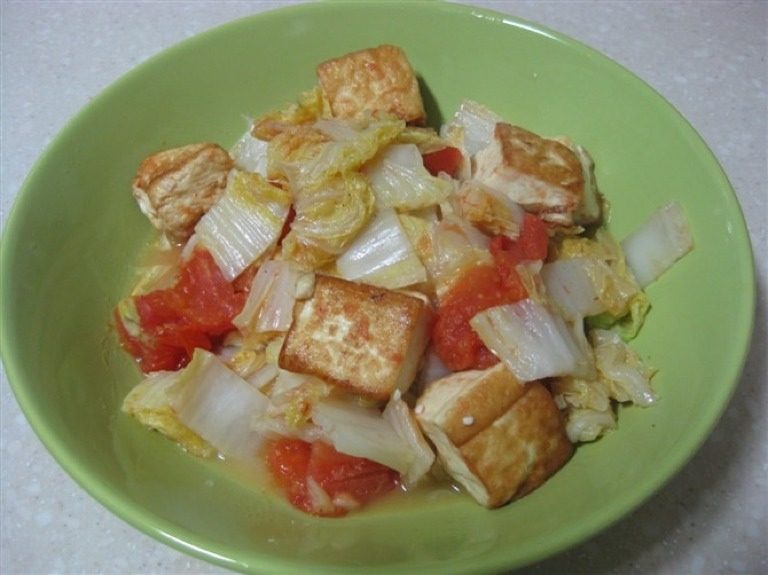 西红柿娃娃菜炒豆腐
