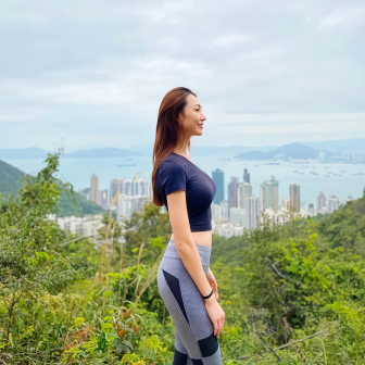 黄嘉雯照片