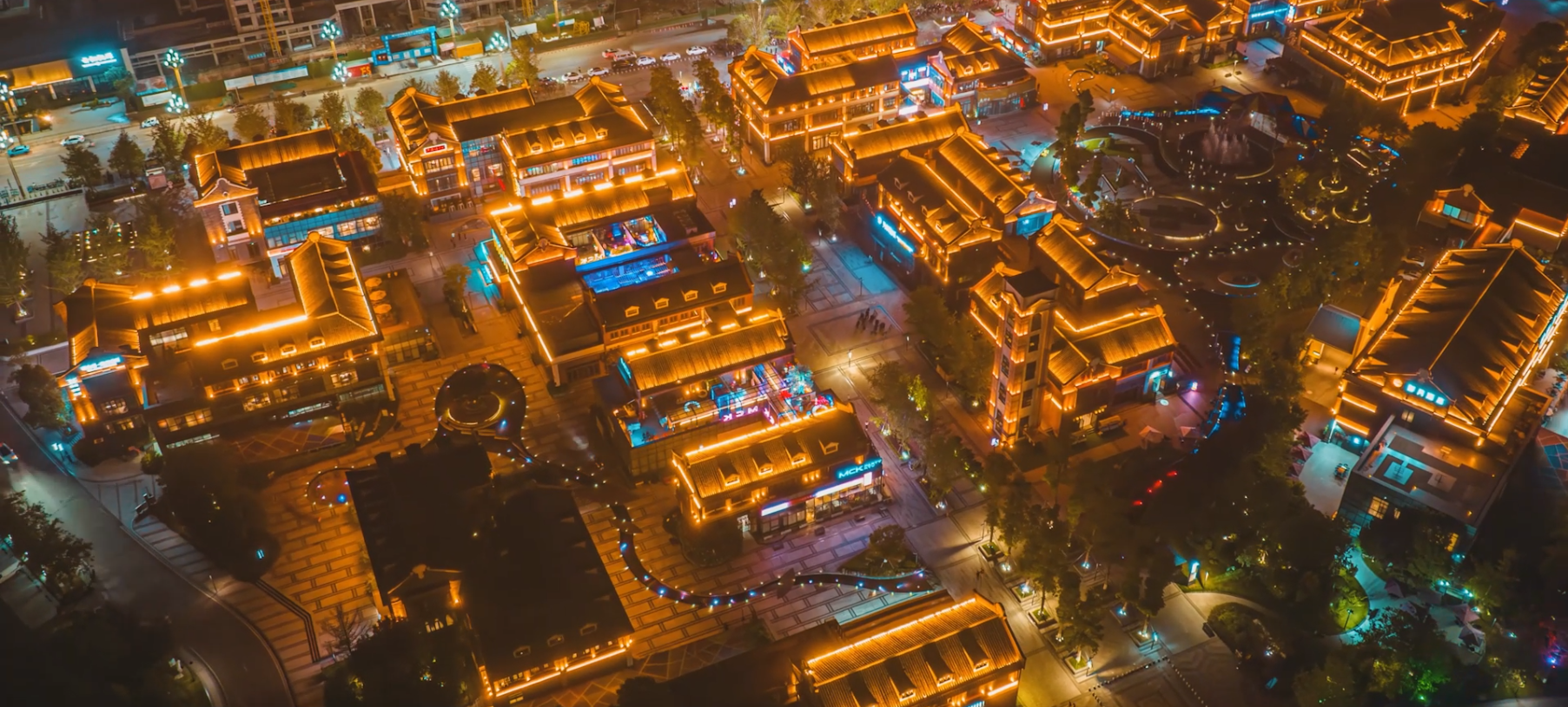 明月岛公园为旅游,休闲,现代风格的高品质公园,位于江油市中坝镇华丰