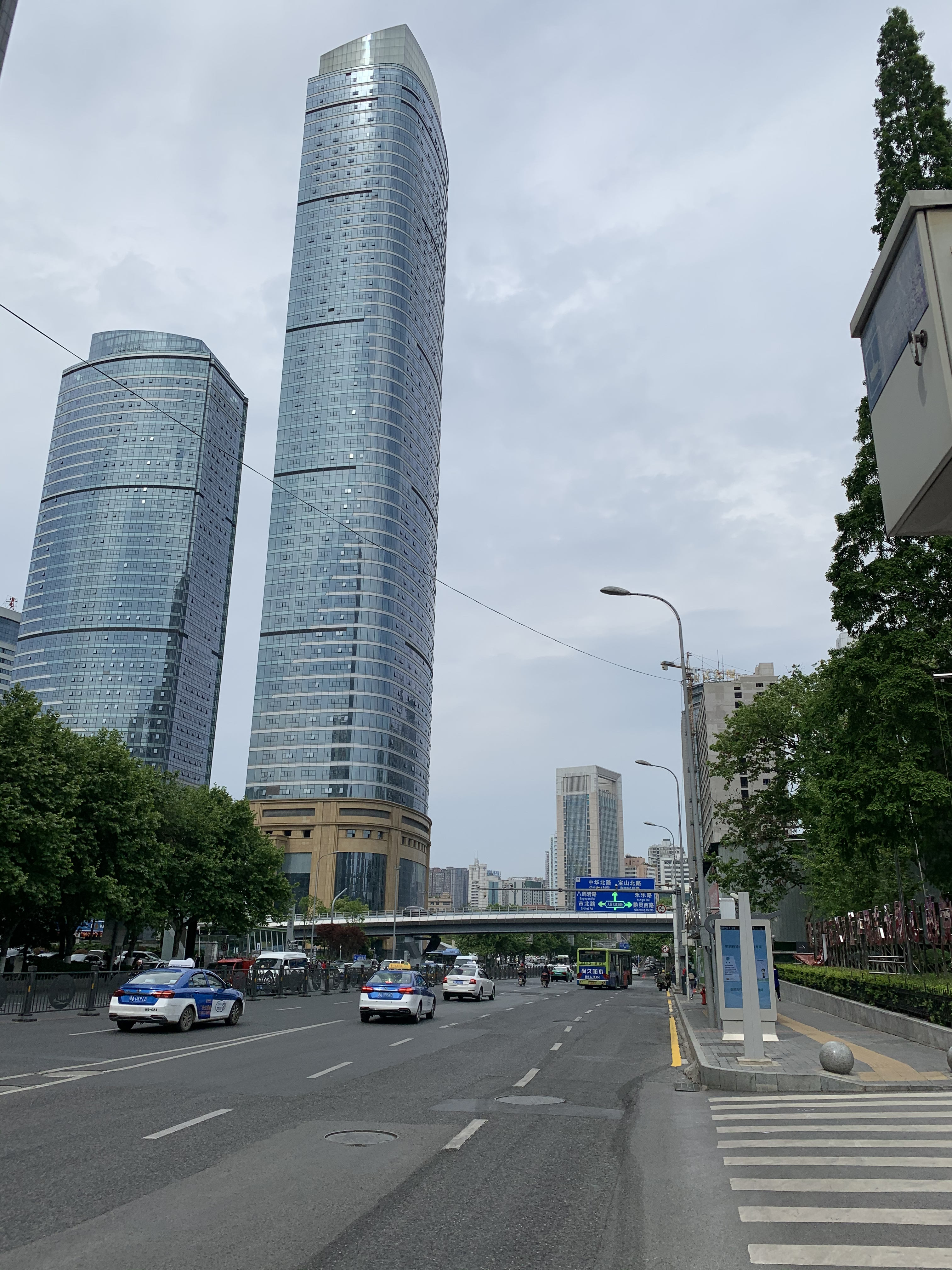  p>北京路属于中国贵州省贵阳市 a target="_blank" href="/item/云岩