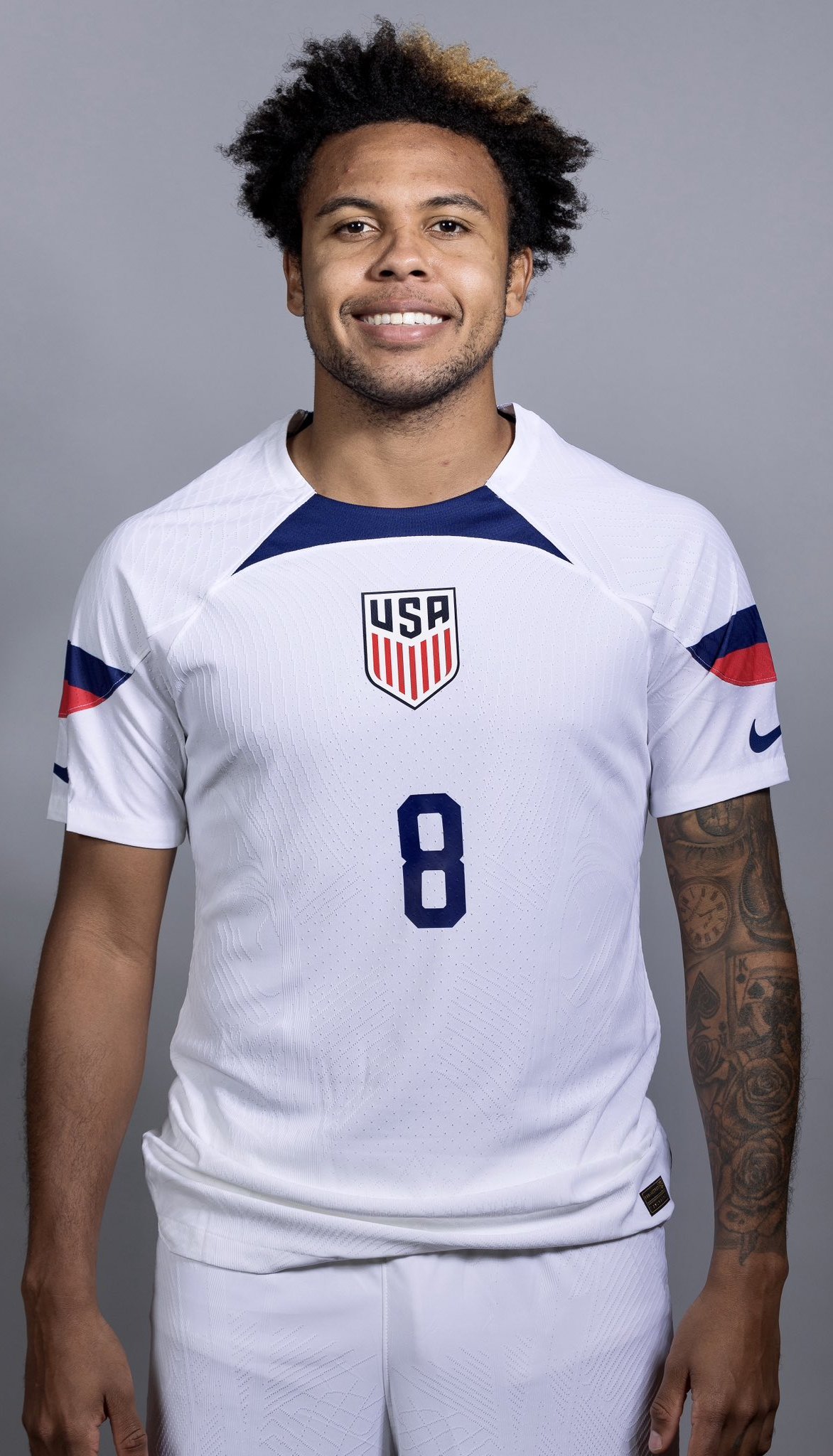 韦斯顿·麦肯尼