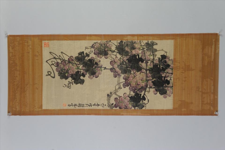 现代方凤富《葡萄》竹帘画