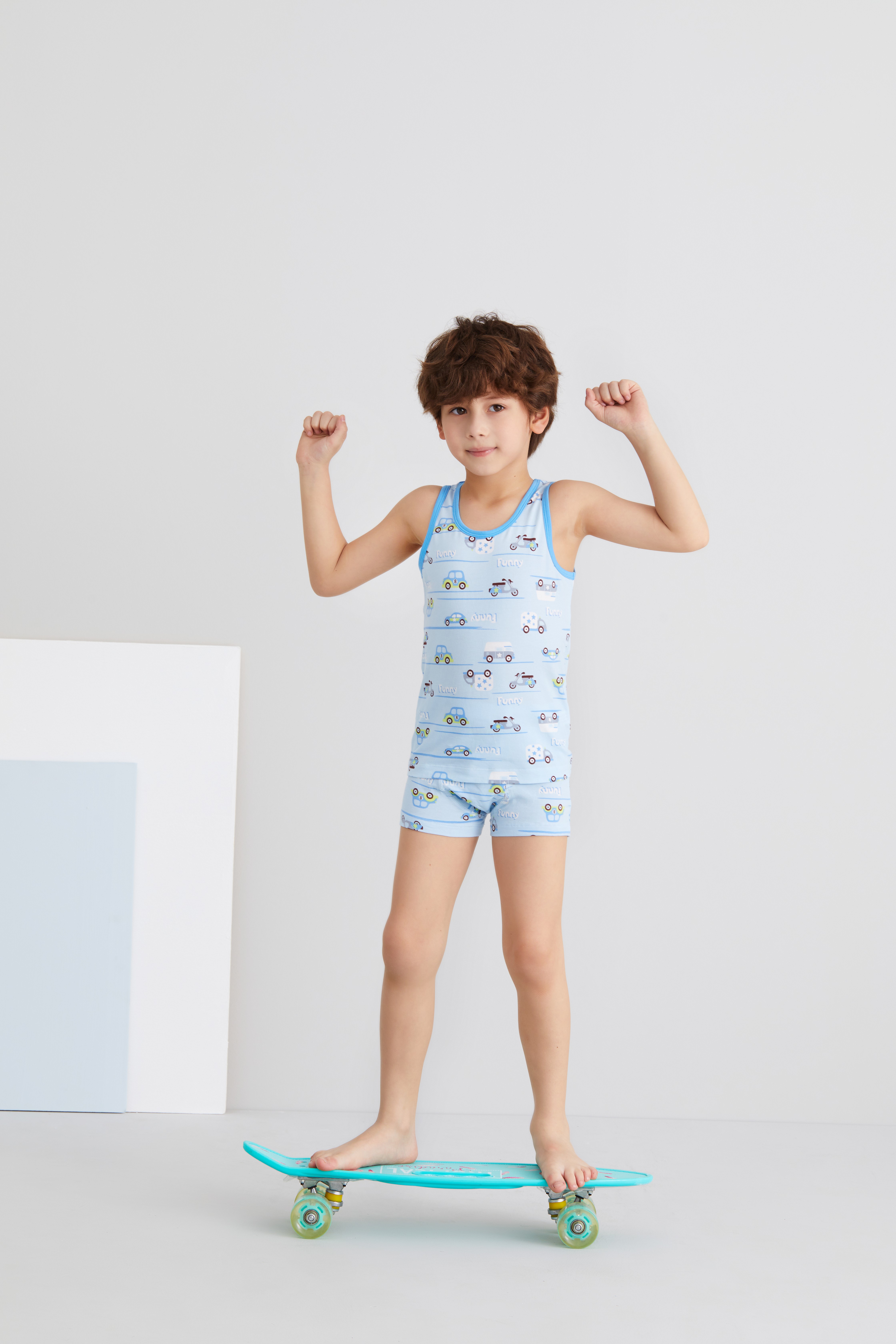 kids),诞生于2009年,是爱慕股份旗下儿童内衣品牌,提供专业,健康,时尚