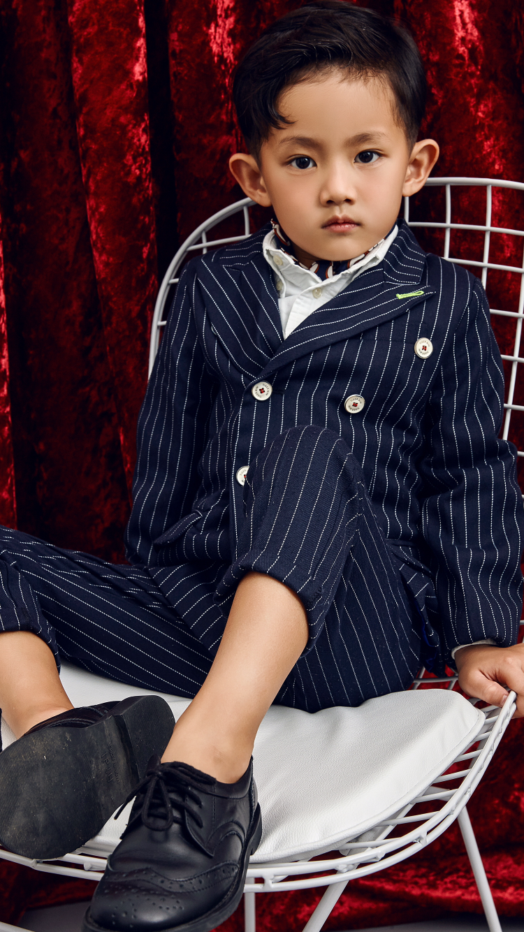 2izv9tor7bn">傅铂涵,2012年5月16日出生于北京市,中国内地影视男演员