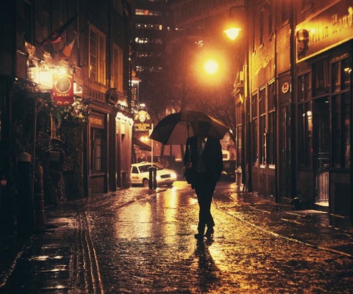 余秋雨：夜雨诗意_百科TA说