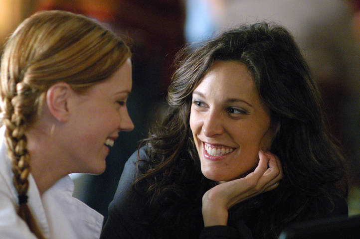  p>《拉字至上》(the l word)是美国showtime电视台于2004年1月18日