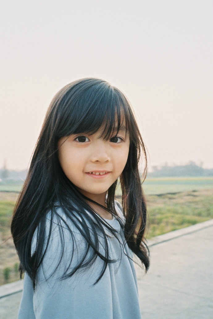  p>安淇尔 i>(小苹果) /i>,2007年12月19日出生于湖南长沙,中国女演员