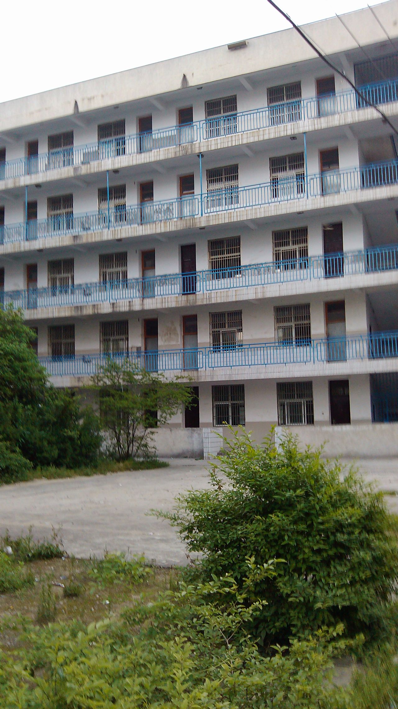  p>凤台县第十中学,又名 b>凤台十中 /b>,位于安徽省淮南市 a href="