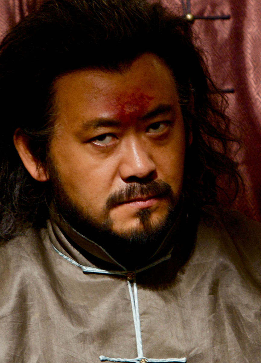  p>《让子弹飞》是由 a target="_blank" href="/item/姜文/1168186"