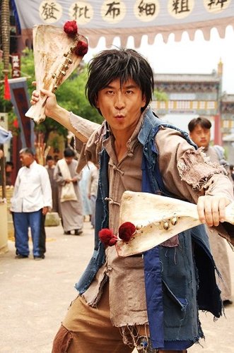 片名:丐侠传奇饰演:张野鬼演员:赵毅温兆伦何中华刘家琪介绍:一个