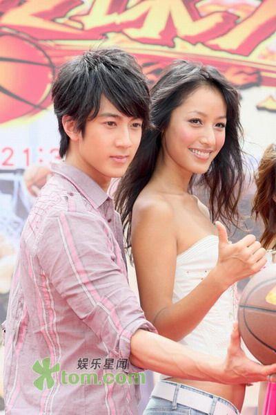  p>蒋怡(coco),1977年5月12日出生于江苏省常州市,中国内地影视女演员