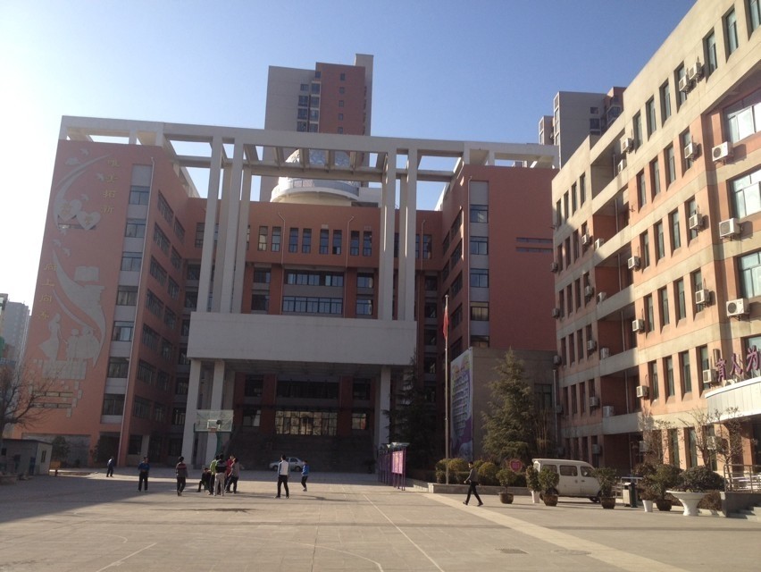  p>西安市第七十五中学,位于 a href="#" data-lemmaid="3753190">