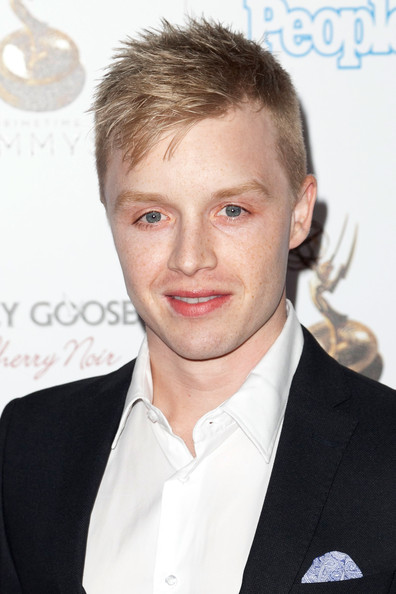  p data-id="gnwm9mhmk2">诺尔·费舍(noel fisher)1984年03月13日