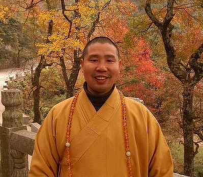 释大岳法师,俗名兰贵文,1963年1月1日出生,湖南茶陵人,1982年于南岳 a