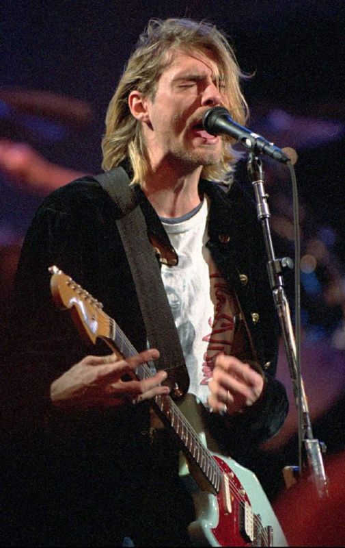  p>nirvana(涅槃乐队),美国摇滚乐队,由主唱兼吉他手 a href="#" data